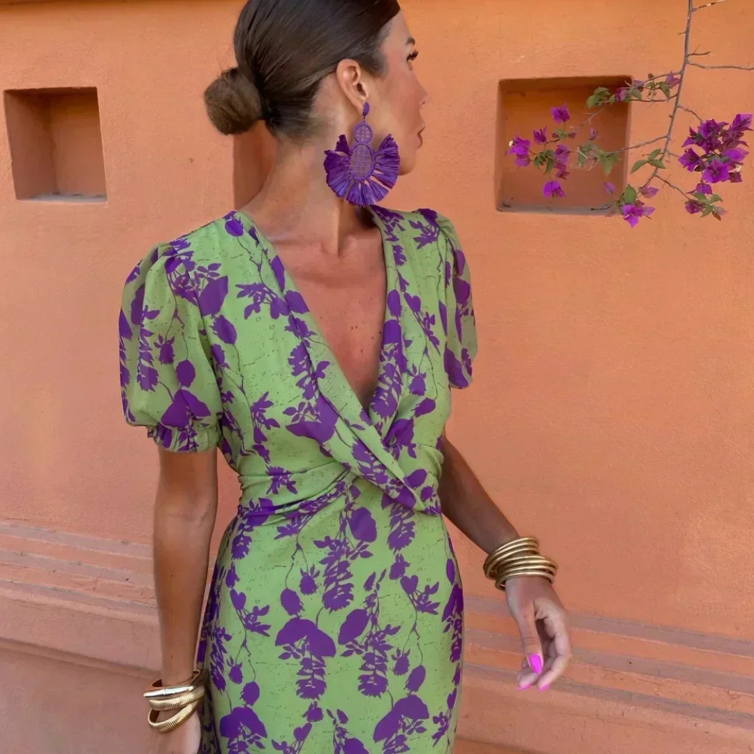 Ulla – Raffinerad sommarklänning